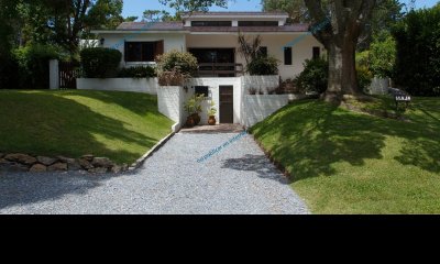 CASA DE 3 DORMITORIOS EN LUGANO, PUNTA DEL ESTE
