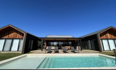 Casa en venta de 4 dormitorios en Pueblo Mio, Punta del Este.