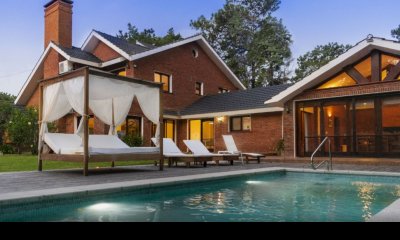 Casa en venta de 4 dormitorios en playa Mansa, Punta del Este.