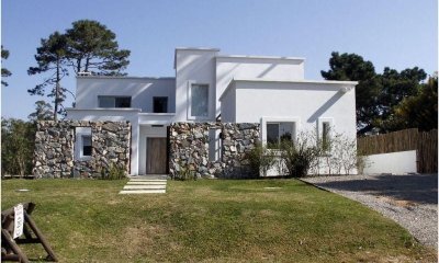 Casa en venta de 3 dormitorios en Lugano, Punta del Este.