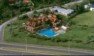 Casa en venta de 7 dormitorios en Pinares, Punta del Este.