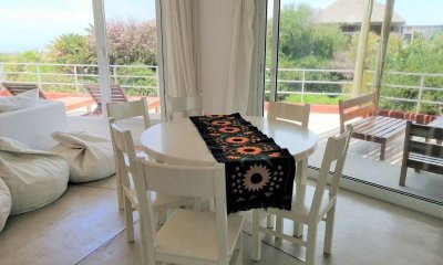 Casa de 5 dormitorios en venta en Manantiales, Punta del Este.