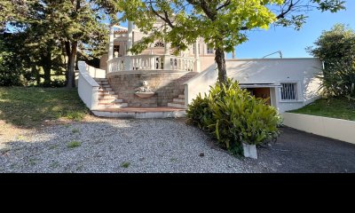 Casa de 3 dormitorios en venta en Pinares, Punta del Este.