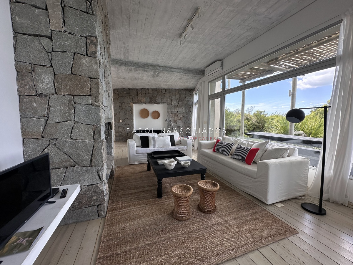 Medellin - GoPunta - Portal Inmobiliario de Punta del Este - Maldonado