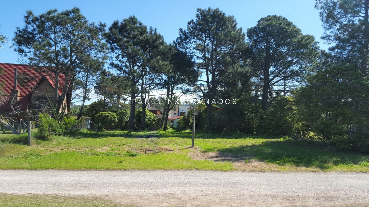TERRENO EN PINARES A PASOS DEL MAR!!