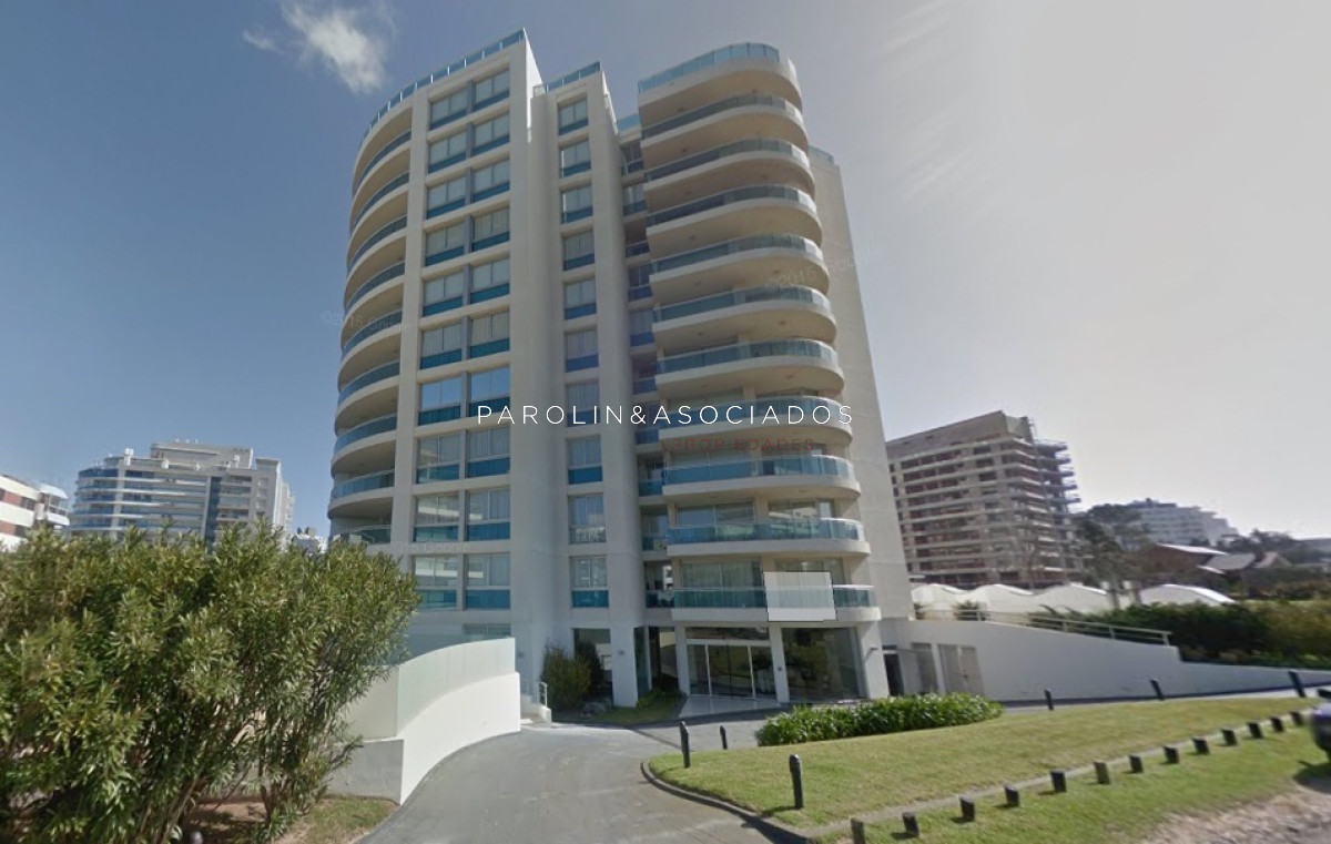 Apartamento en venta de 3 dormitorios en Sol y Luna, Punta del Este. - JPA5846A