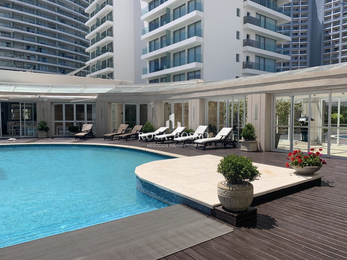 Apartamento ID.9382 -  venta y alquiler invierno mansa frente al mar tres suites y dependencias