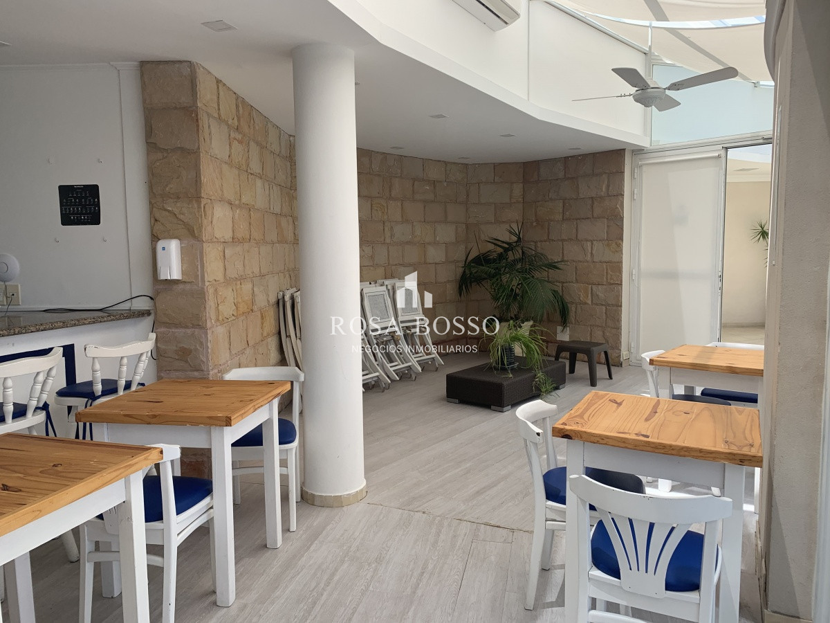 Apartamento ID.9382 -  venta y alquiler invierno mansa frente al mar tres suites y dependencias