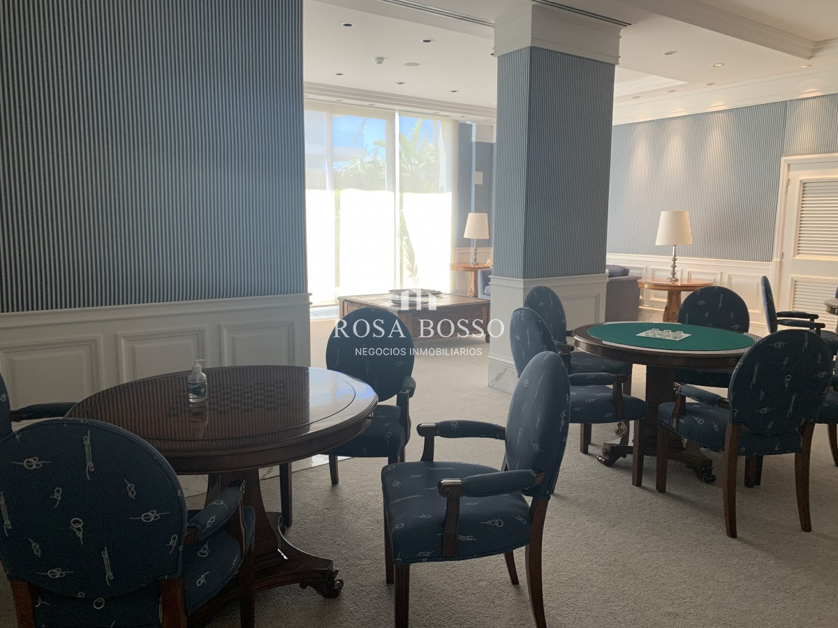 Apartamento ID.9382 -  venta y alquiler invierno mansa frente al mar tres suites y dependencias