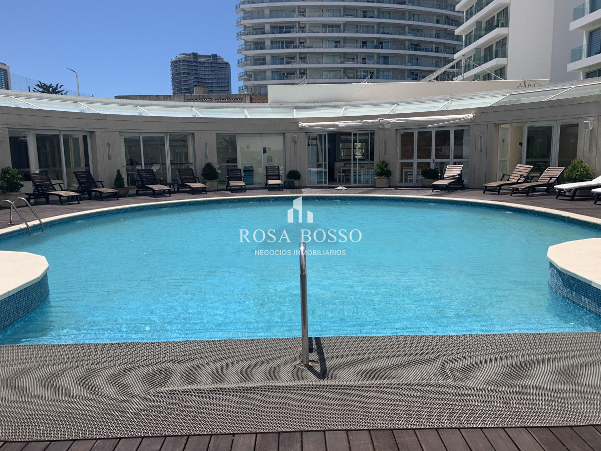 Apartamento ID.9382 -  venta y alquiler invierno mansa frente al mar tres suites y dependencias