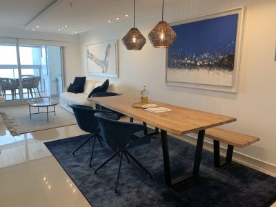 Miami Boulevard, piso alto en venta playa Mansa, Punta del Este.