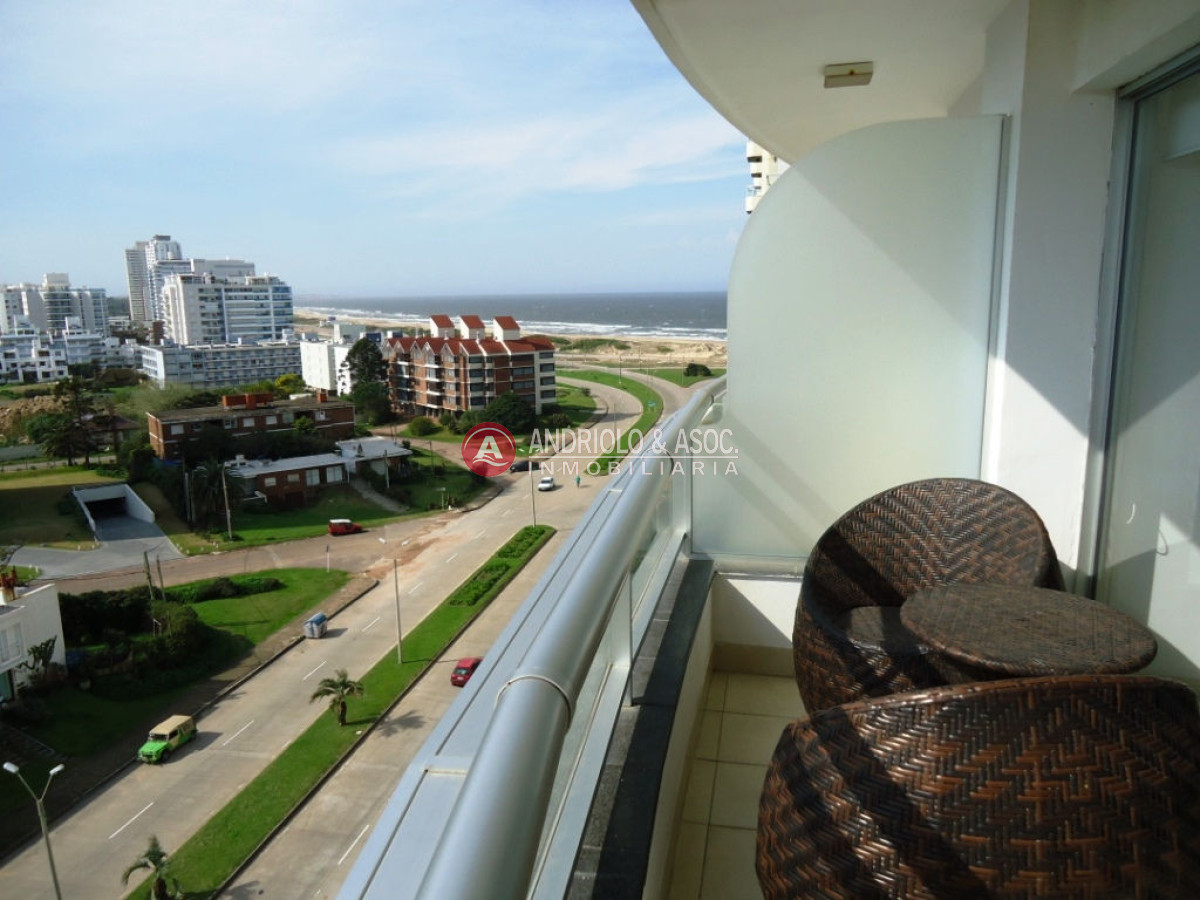 Apartamento ID.6927 - ALQUILER Y VENTA APARTAMENTO TRES DORMITORIOS