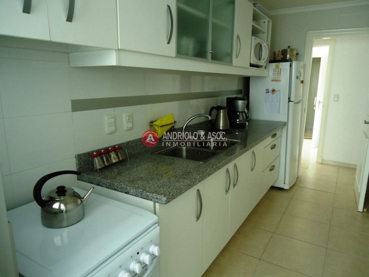 Apartamento ID.6927 - ALQUILER Y VENTA APARTAMENTO TRES DORMITORIOS