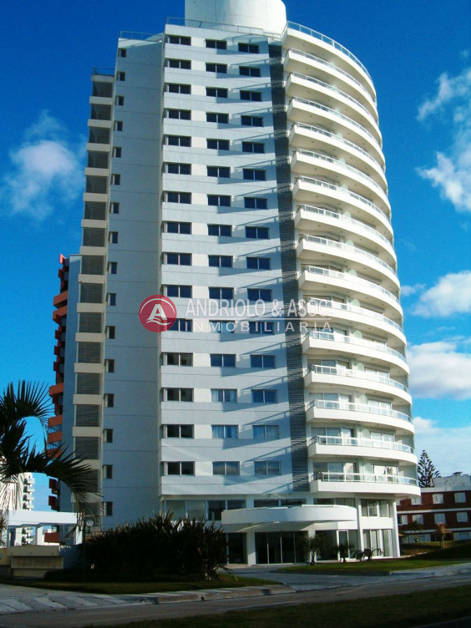 Apartamento ID.6927 - ALQUILER Y VENTA APARTAMENTO TRES DORMITORIOS