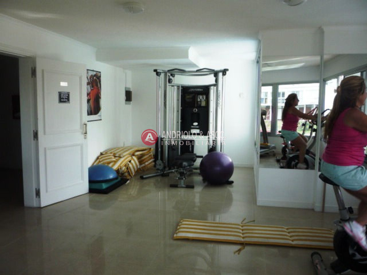 Apartamento ID.6927 - ALQUILER Y VENTA APARTAMENTO TRES DORMITORIOS