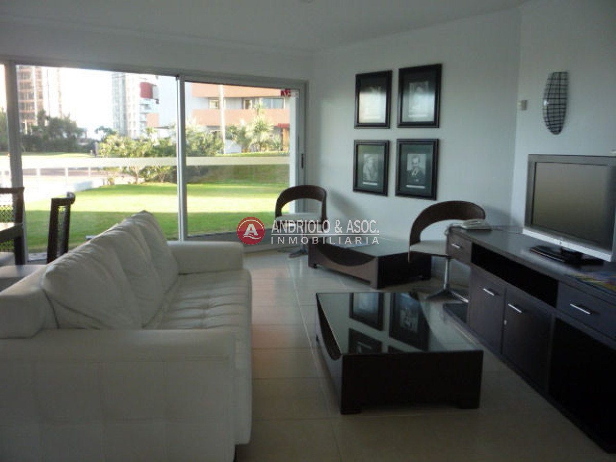 Apartamento ID.6927 - ALQUILER Y VENTA APARTAMENTO TRES DORMITORIOS