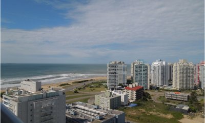 ICON BRAVA TOWERS DIVINA VISTA AL MAR