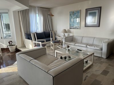 AV. ROOSVELT. UN CLASICO, Departamento de 3 dormitorios en venta