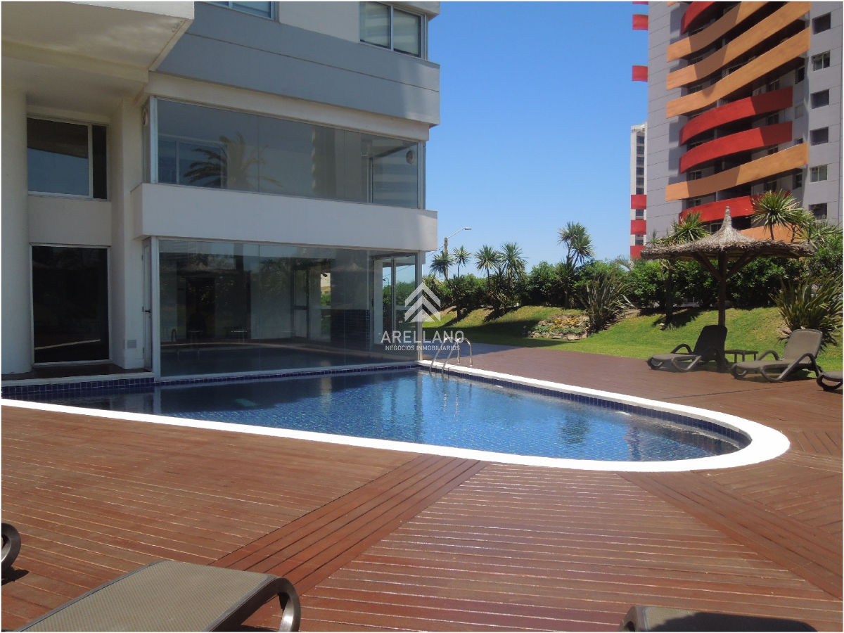 Apartamento ID.5842 - Venta - Av Chiverta todo sol y luz