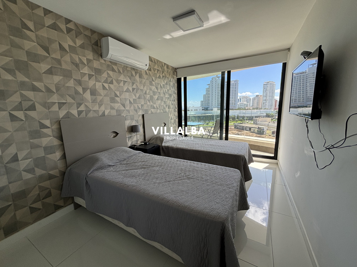 Apartamento ID.3477 - Venta - Parada 3 Mansa. Av. Chiverta casi a estrenar