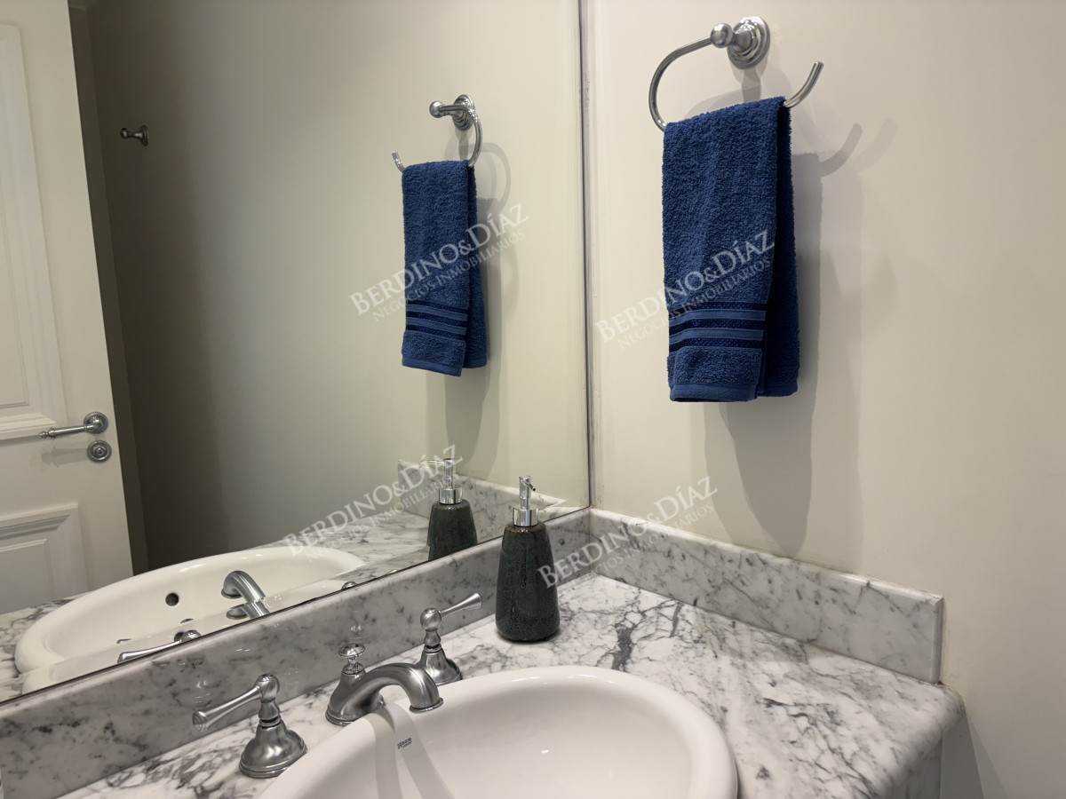 Apartamento ID.2722 -  venta y alquiler invierno mansa frente al mar tres suites y dependencias
