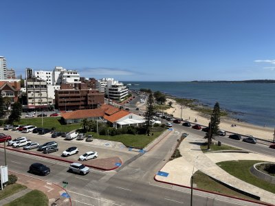 VENTA EN EXCLUSIVIDAD MALECON MANSA FRENTE AL MAR
