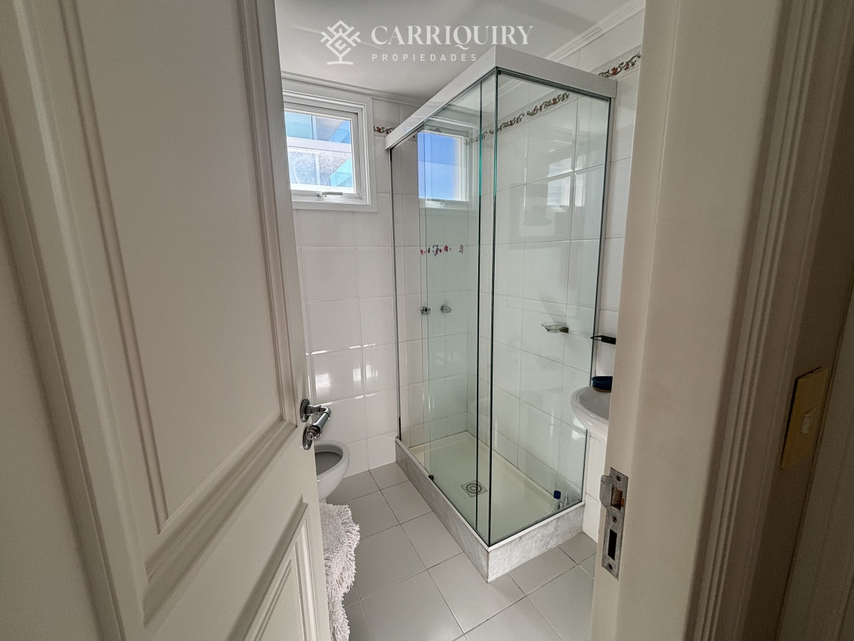 Apartamento ID.7309/DIVINO-IMPECABLE-CON-SERVICIOS - Mansa Parada 4