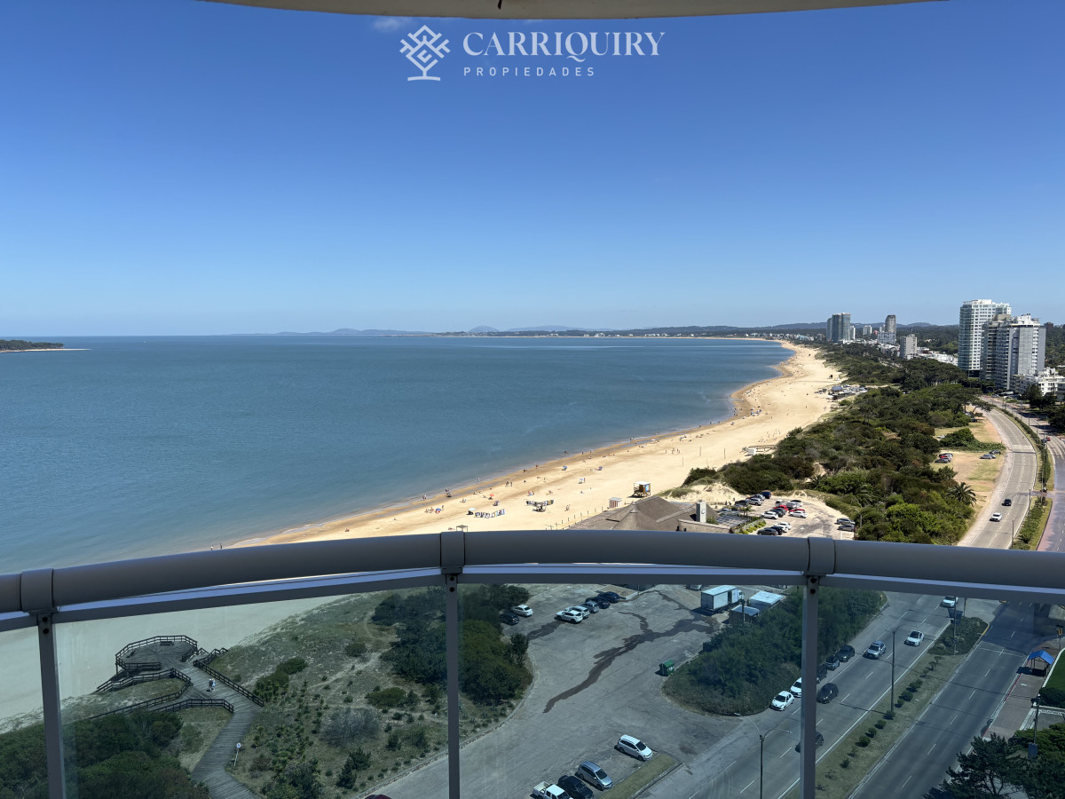 Apartamento ID.8497/Mansa-Parada-4 -  venta MILLENIUM TOWER mansa frente al mar tres suites y dependencias