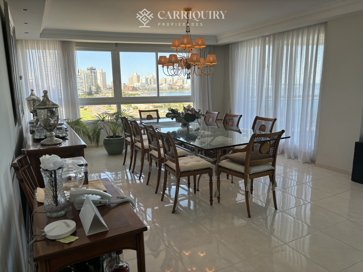 Apartamento ID.7309/DIVINO-IMPECABLE-CON-SERVICIOS - Mansa Parada 4