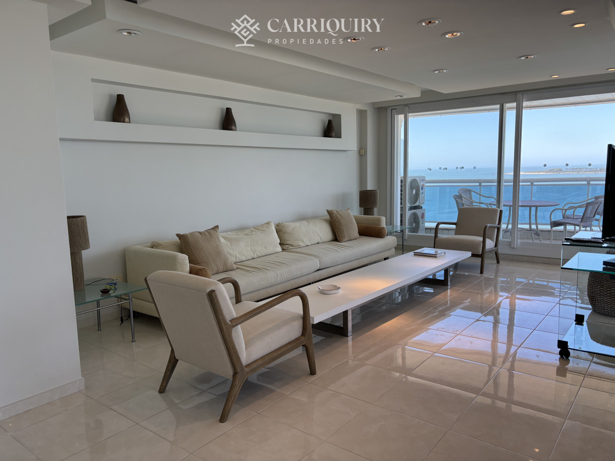 Apartamento ID.8497/Mansa-Parada-4 -  venta MILLENIUM TOWER mansa frente al mar tres suites y dependencias