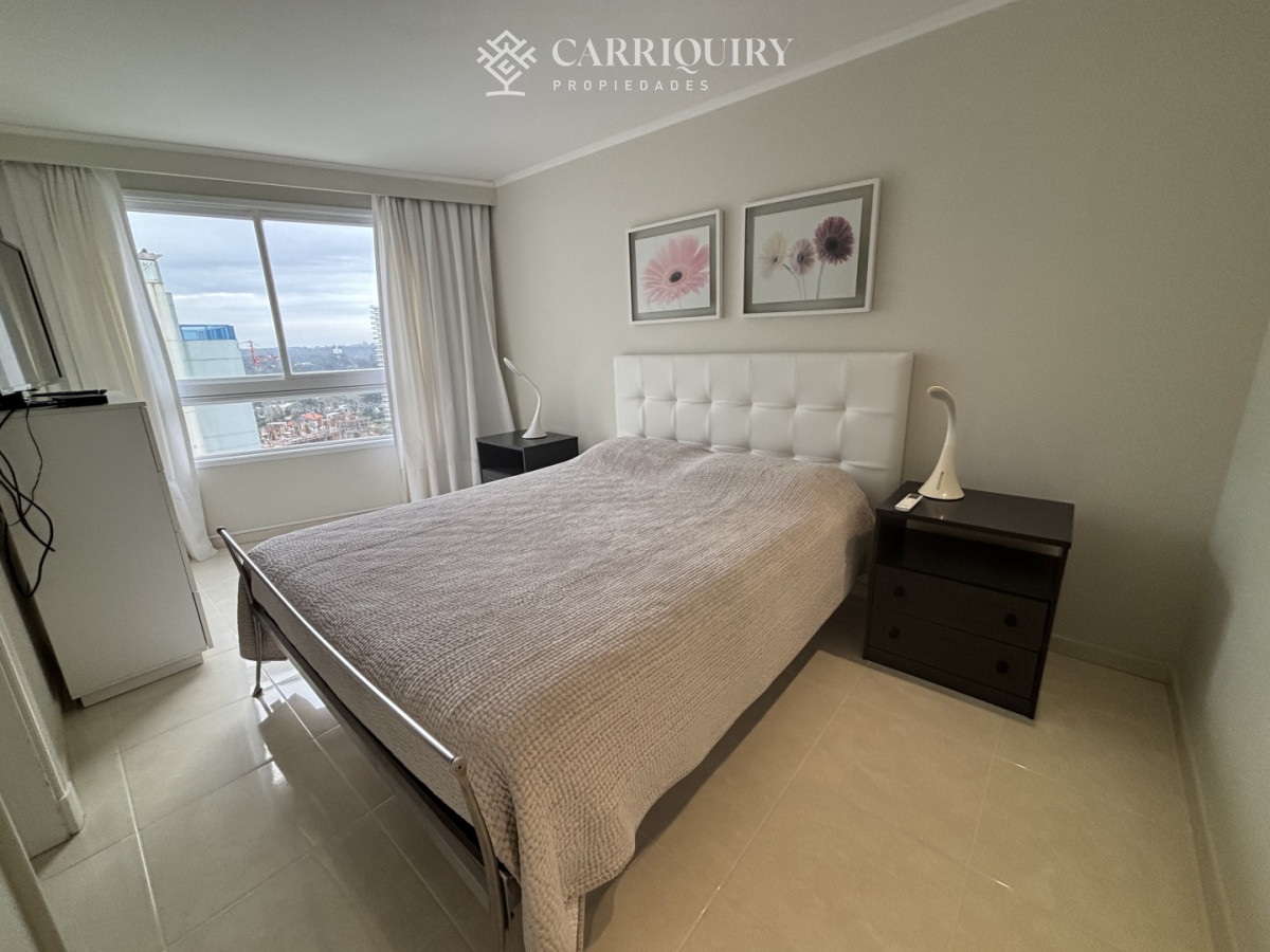 Apartamento ID.8497 -  venta MILLENIUM TOWER mansa frente al mar tres suites y dependencias