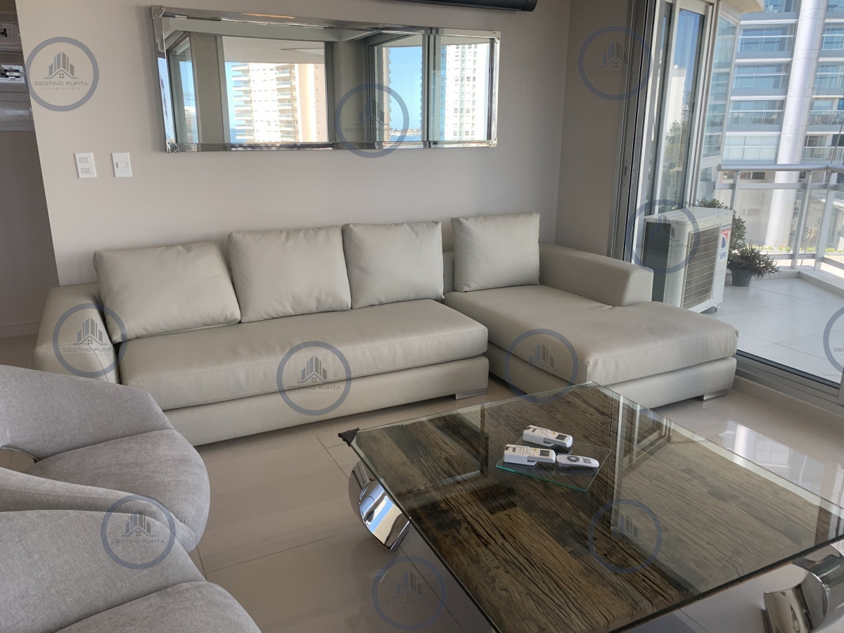 Apartamento ID.920 - Moderno Apartamento 3 Dormitorios con Vista a Playa Mansa