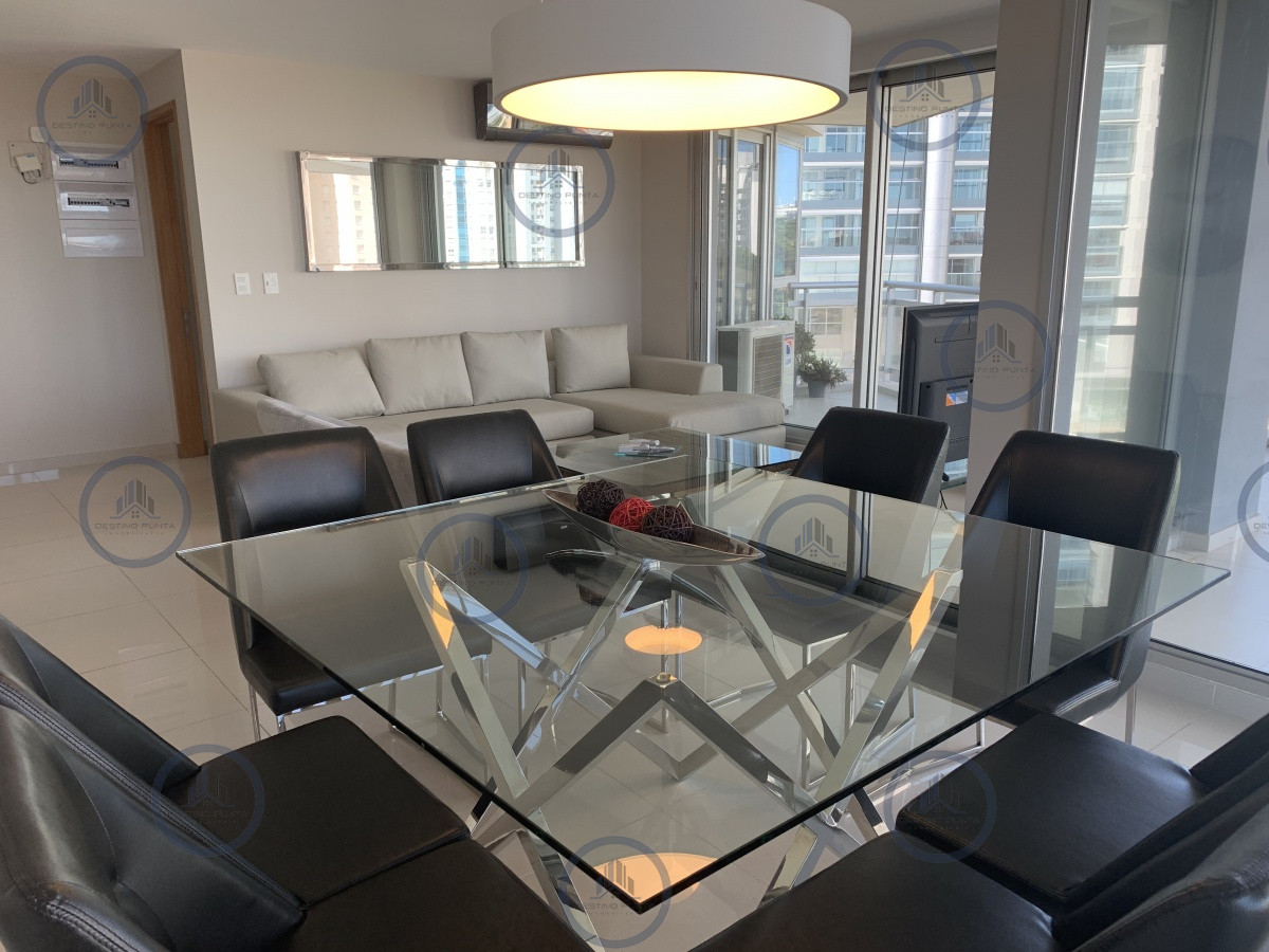 Apartamento ID.920 - Moderno Apartamento 3 Dormitorios con Vista a Playa Mansa