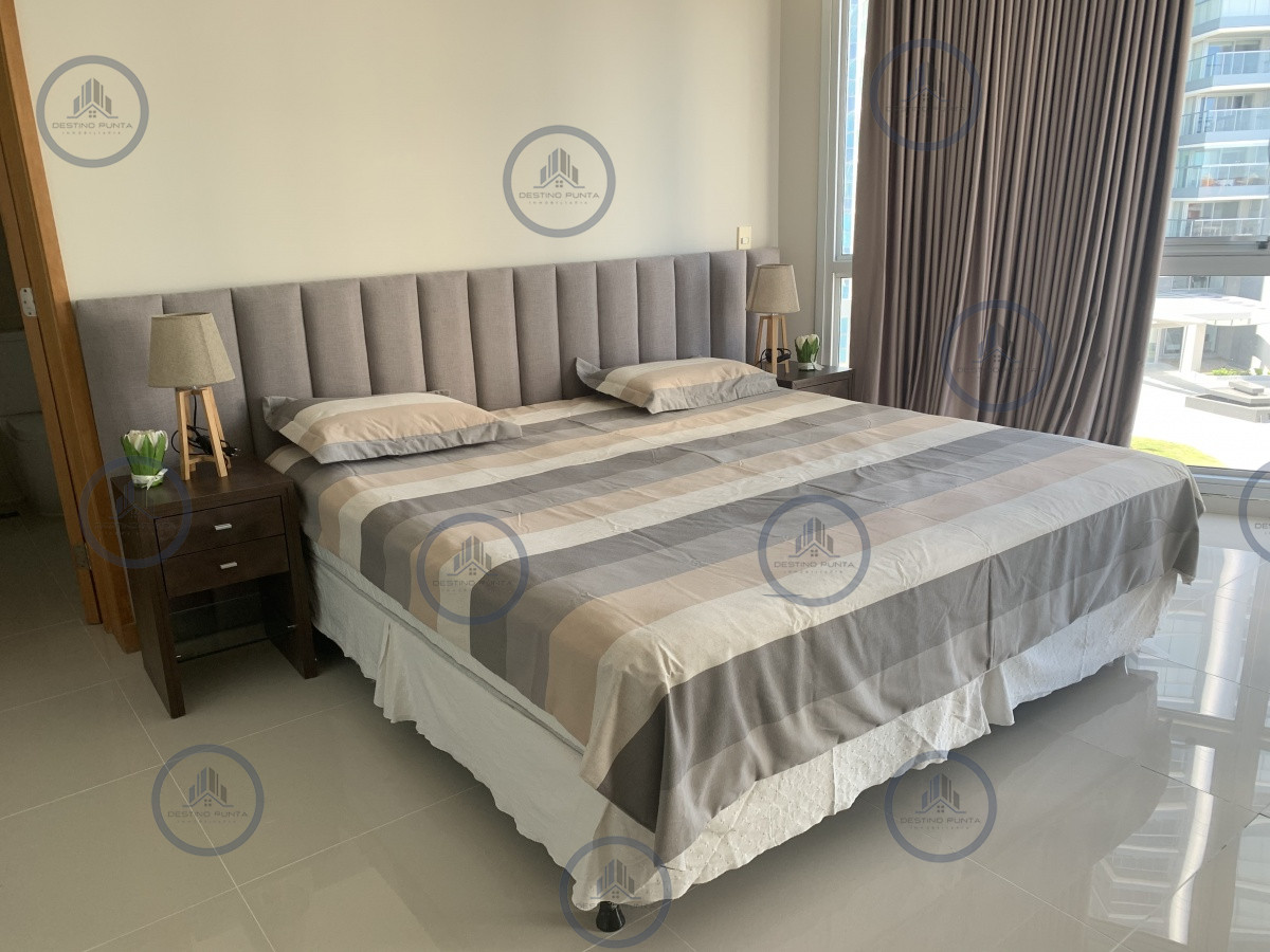 Apartamento ID.920 - Moderno Apartamento 3 Dormitorios con Vista a Playa Mansa