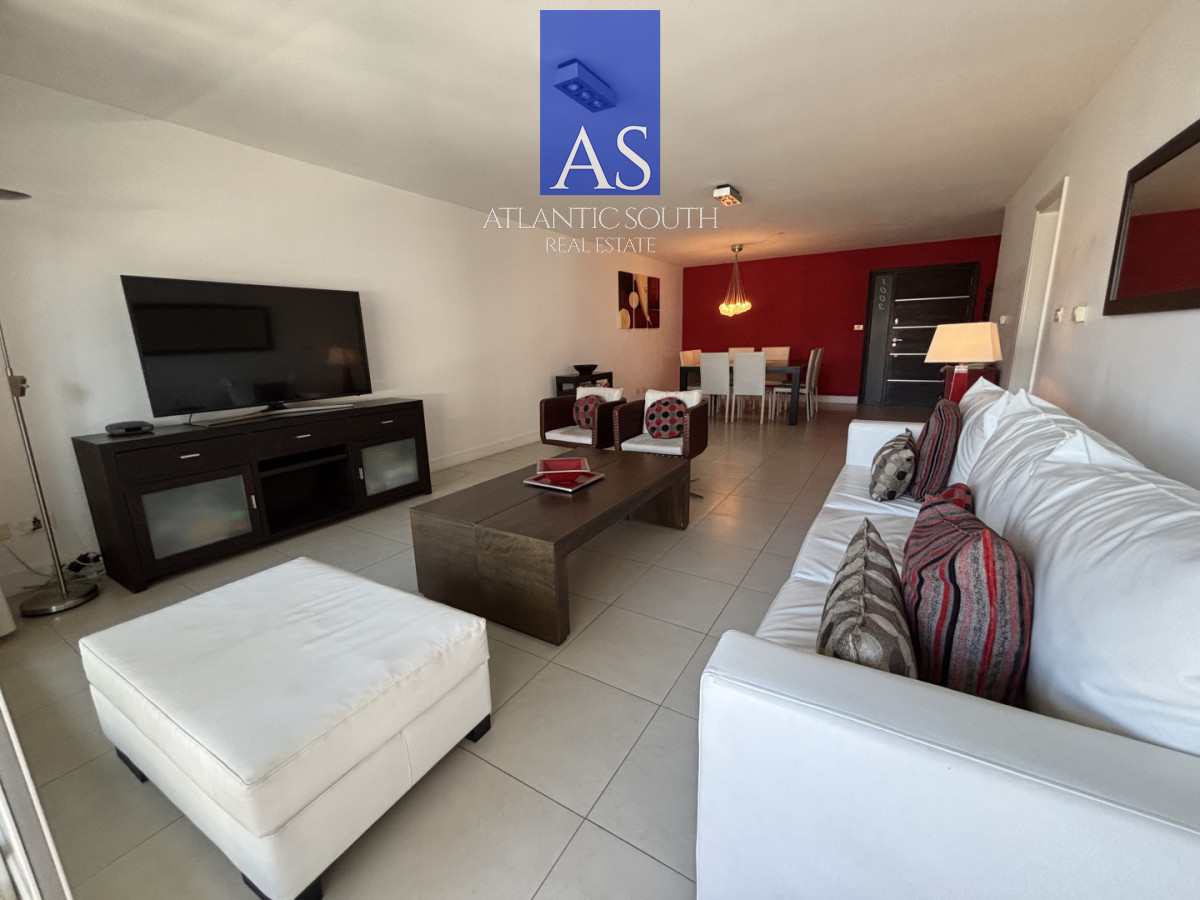 Apartamento ID.4727 - Torre Manhattan - 3 dormitorios con parrillero propio en Playa Brava