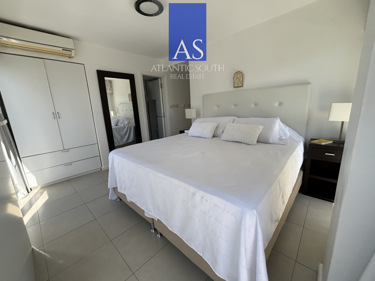 Apartamento ID.4727 - Torre Manhattan - 3 dormitorios con parrillero propio en Playa Brava