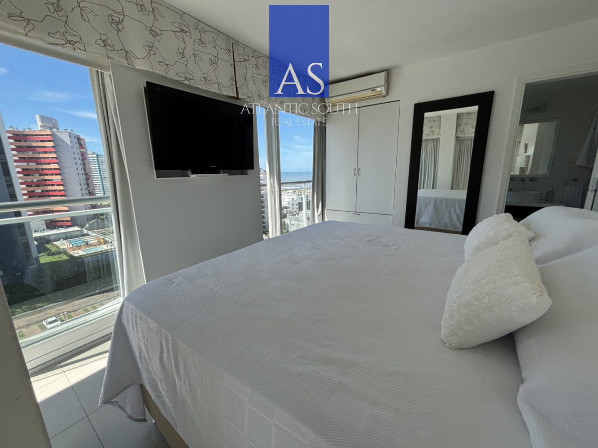 Apartamento ID.4727 - Torre Manhattan - 3 dormitorios con parrillero propio en Playa Brava