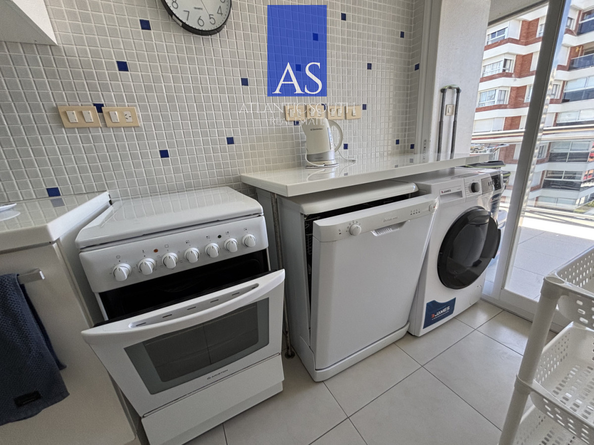 Apartamento ID.4727 - Torre Manhattan - 3 dormitorios con parrillero propio en Playa Brava
