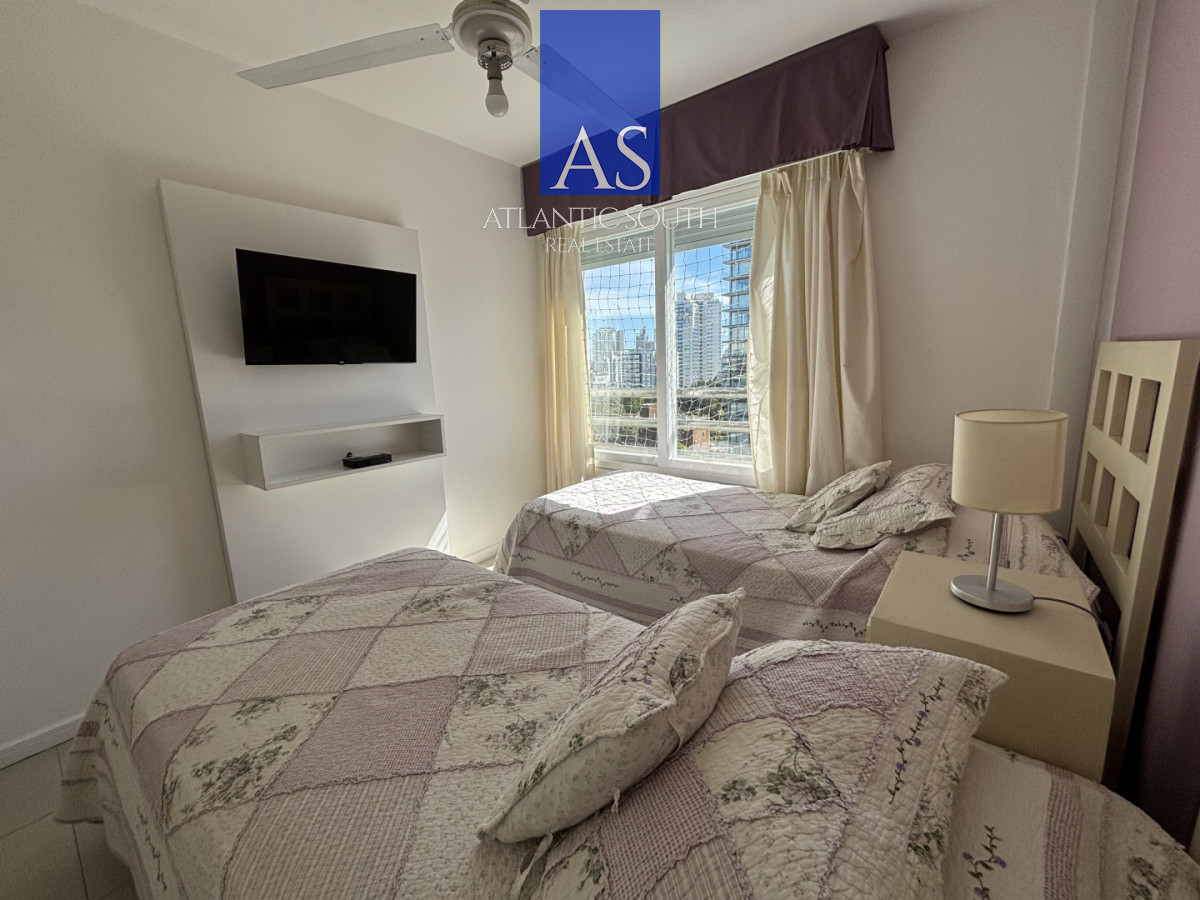 Apartamento ID.4727 - Torre Manhattan - 3 dormitorios con parrillero propio en Playa Brava