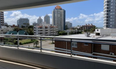 AV. CHIVERTA EDIFICIO NUEVO CON SERVICIOS