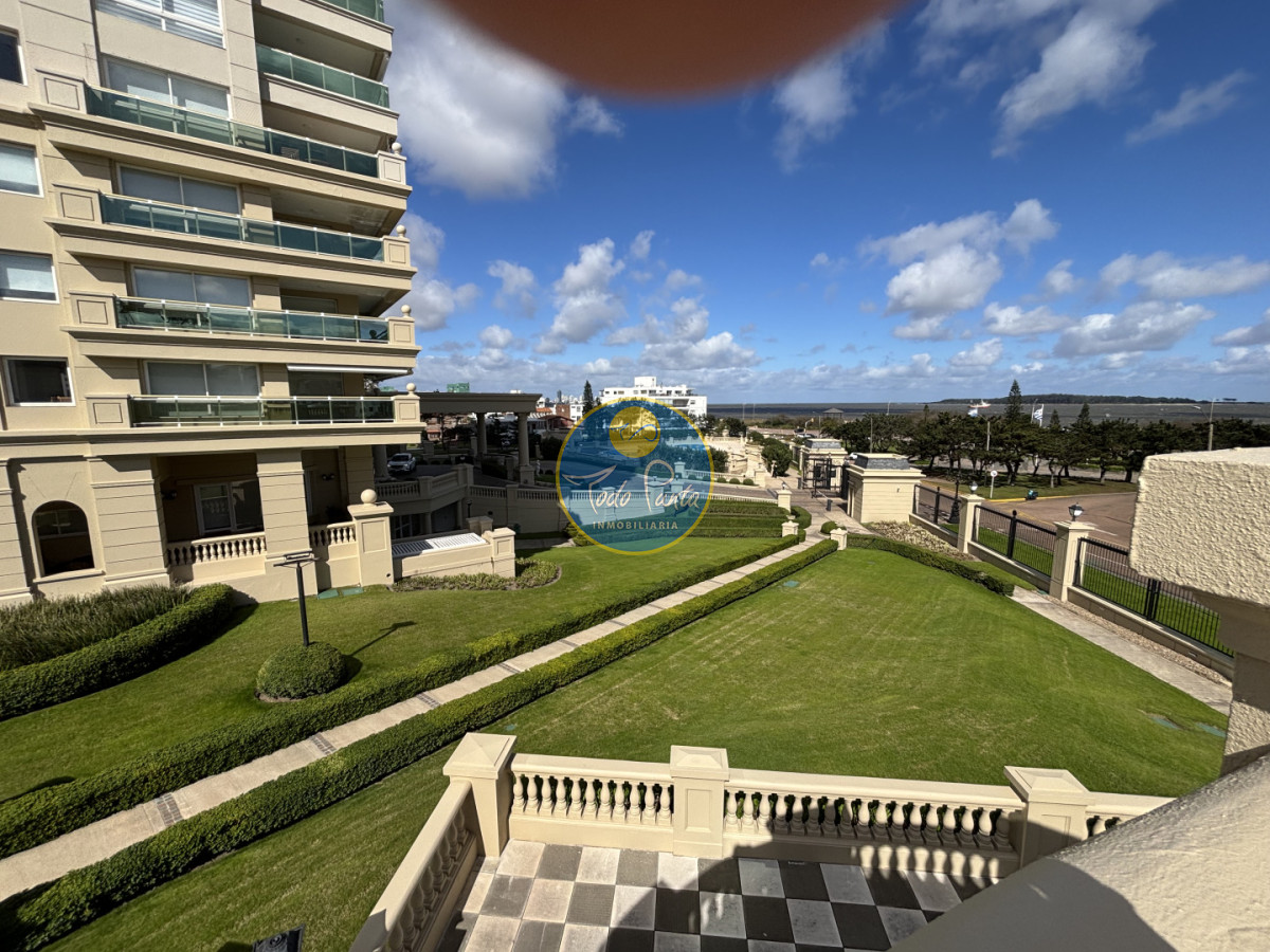 Miniatura de Apartamento de 3 dormitorios en Mansa, Punta del Este | Todo Punta