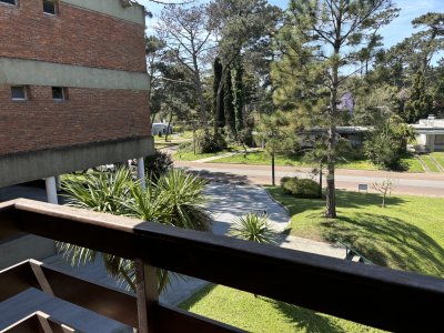 VENTA EDIFICIO MIDES AL FRENTE MANSA EN ARCOBALENO