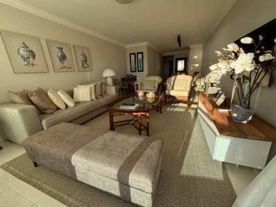 VENTA DEPARTAMENTO MILLENIUM PLAYA MANSA PUNTA DEL ESTE