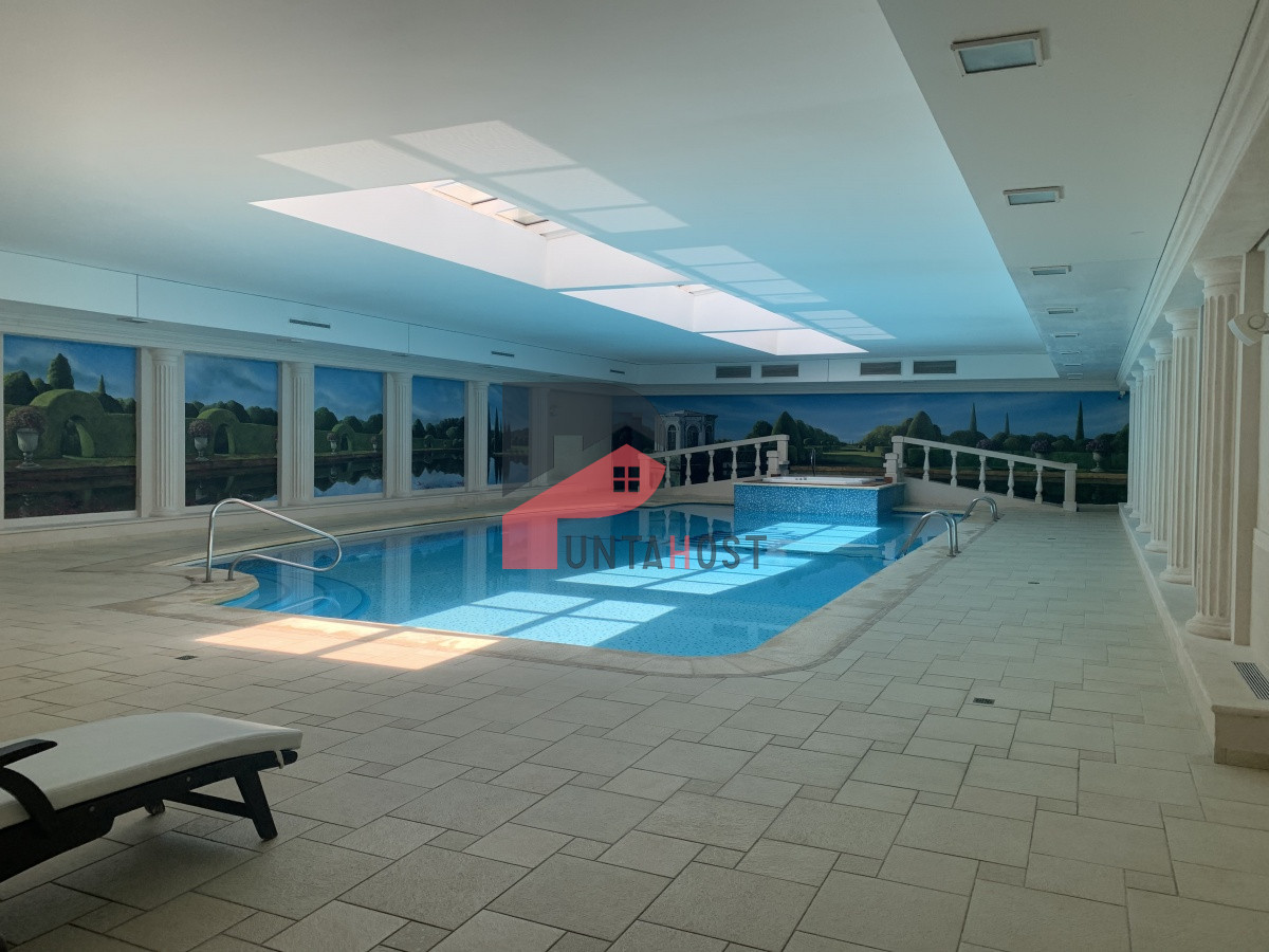 Apartamento ID.251 -  venta MILLENIUM TOWER mansa frente al mar tres suites y dependencias