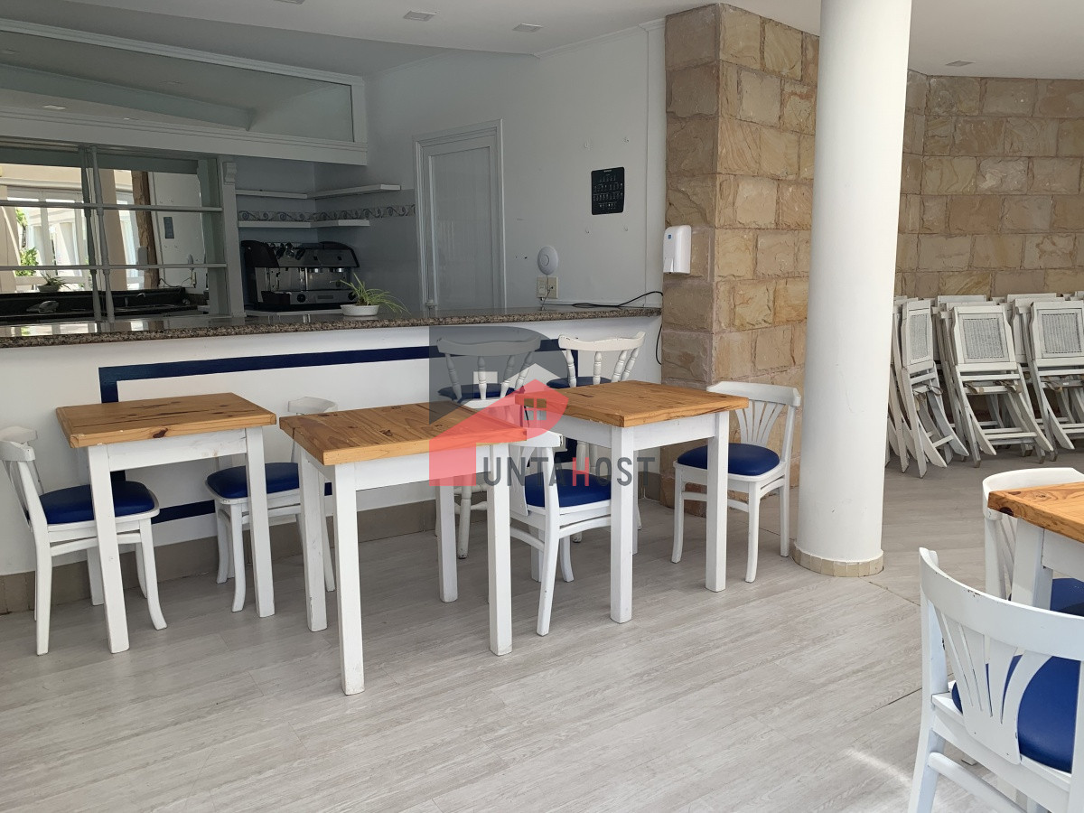 Apartamento ID.251 -  venta MILLENIUM TOWER mansa frente al mar tres suites y dependencias