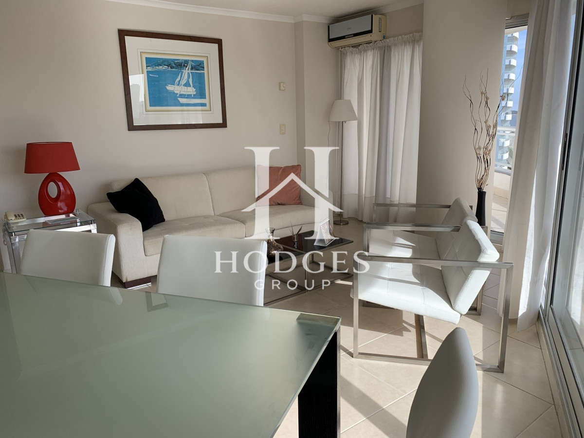 Apartamento ID.136 - Venta - Av Chiverta todo sol y luz