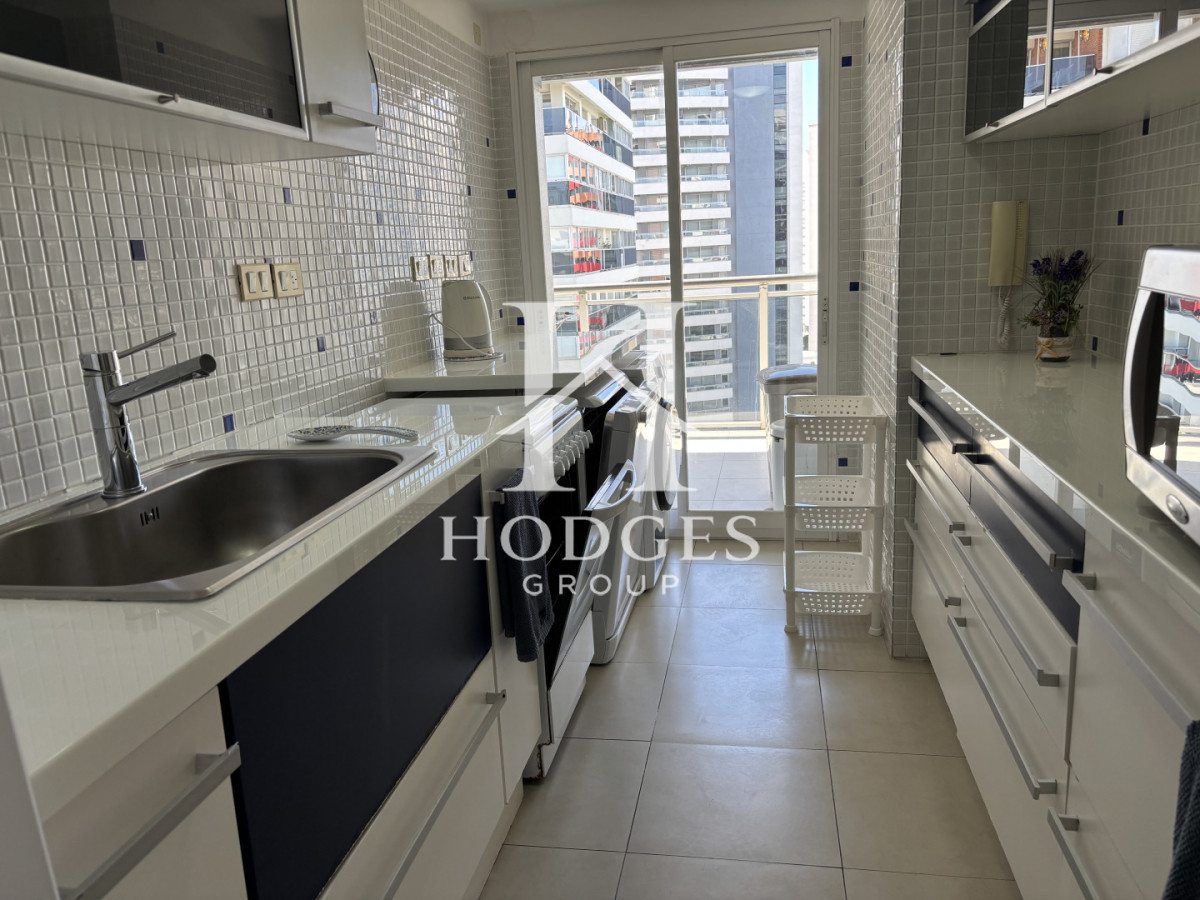 Apartamento ID.135 - Venta Chiverta Torre Manhattan piso alto 