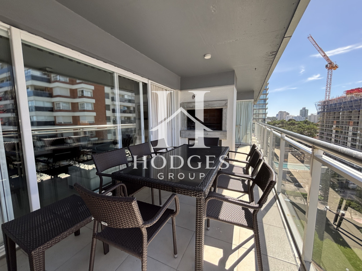 Apartamento ID.135 - Venta Chiverta Torre Manhattan piso alto 