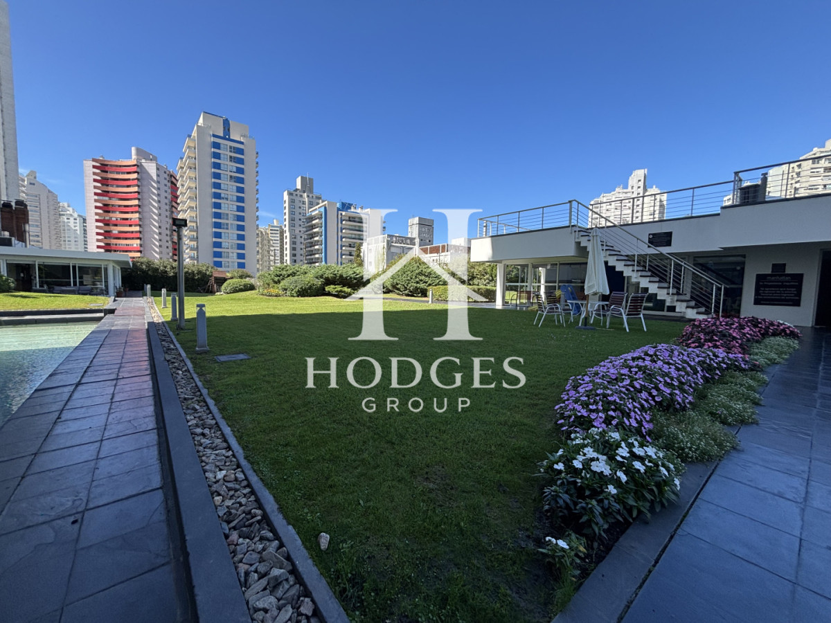 Apartamento ID.135 - Venta Chiverta Torre Manhattan piso alto 