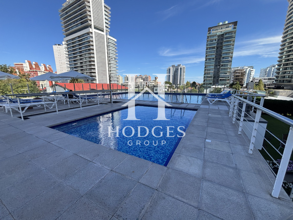 Apartamento ID.135 - Venta Chiverta Torre Manhattan piso alto 